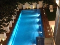 A vendre Luxueuse maison de ville à Herzliya Pituach. Grand jardin bien entretenu conçu par un architecte. 350 m² construit 
